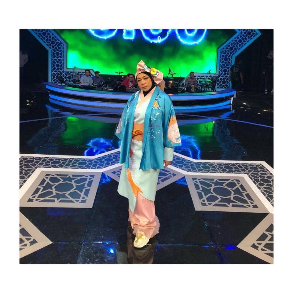 Instagram.com/melly_goeslaw