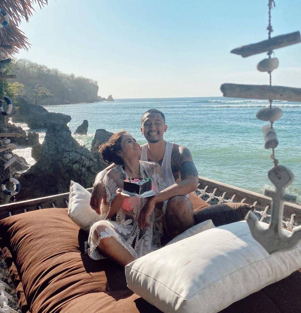 instagram.com/kartikawijaksana