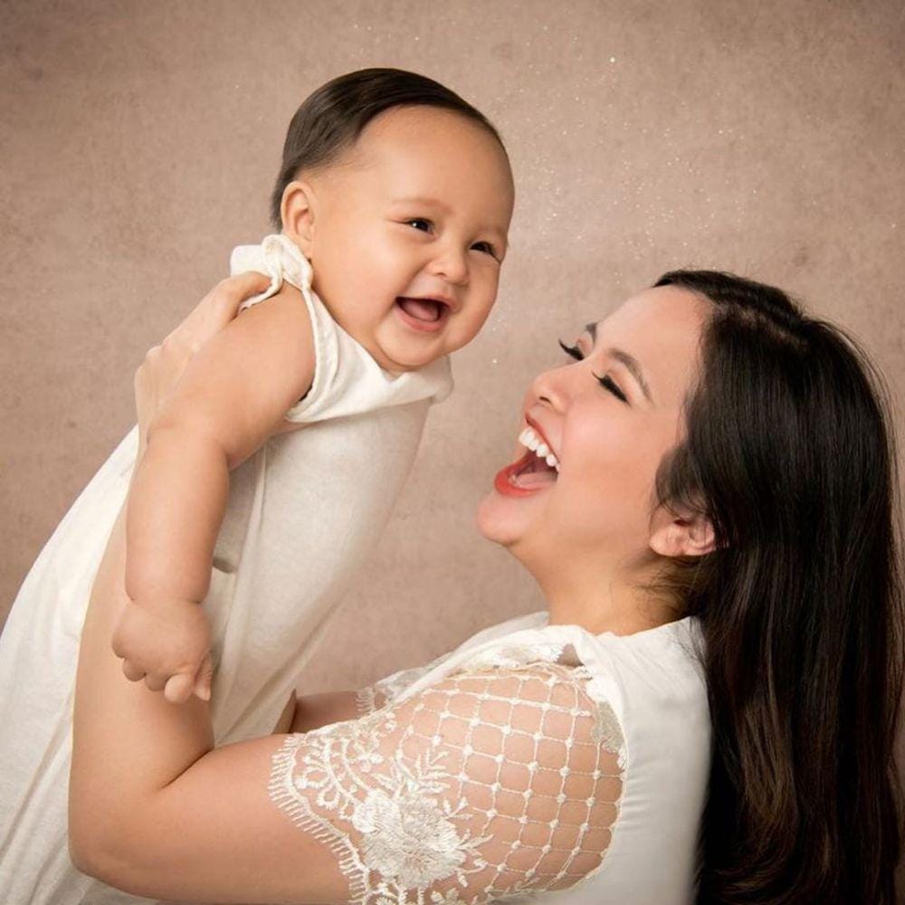 instagram.com/tasyakamila