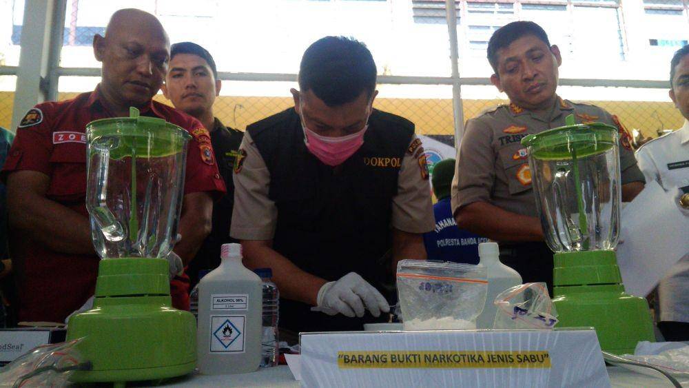 Pemusnahan barang bukti sabu-sabu di Mapolresta Banda Aceh (IDN Times/Saifullah)