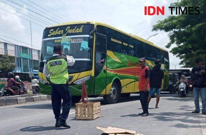 Lokasi kecelakaan di Jalan Raya Lamongan-Surabaya. IDN Times/Imron