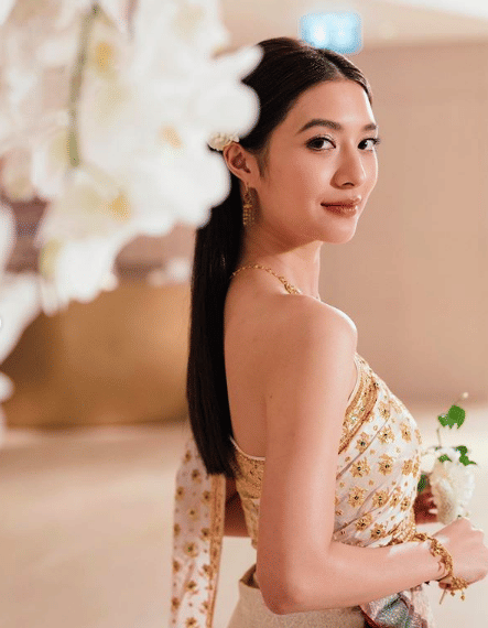 instagram.com/mewnittha