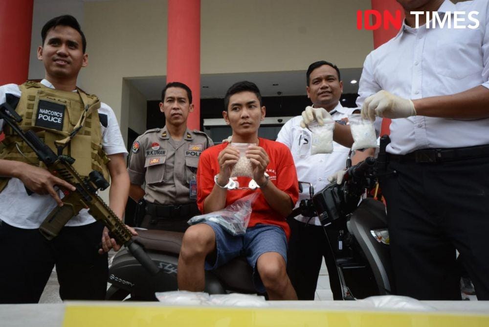 Konferensi pers kasus narkoba di Polrestabes Surabaya, Senin (23/12). IDN Times/Fitria Madia