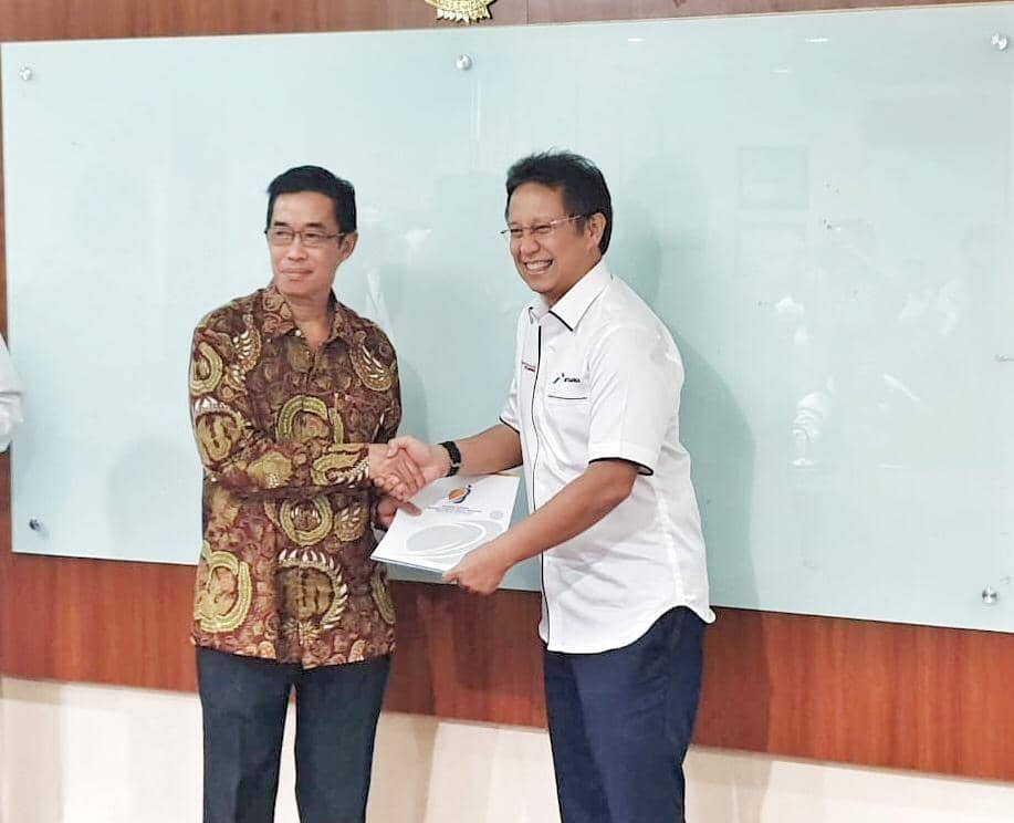 Penyerahan SK Direksi dan Komisaris PLN (Dok. Istimewa)
