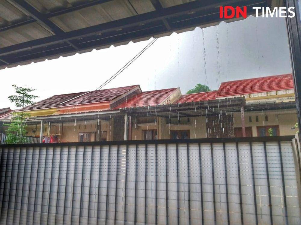 Ilustrasi hujan (IDN Times/Dwifantya Aquina)