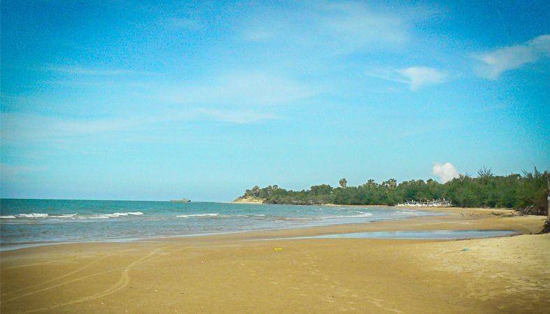 Pantai Badur Sumenep. Sumenepkab.go.id
