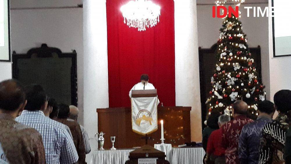Pendeta Michiko P Saren di Gereja Immanuel, Jakarta Pusat, Senin 25 Desember 2019 (IDN Times/Teatrika Handiko Putri)