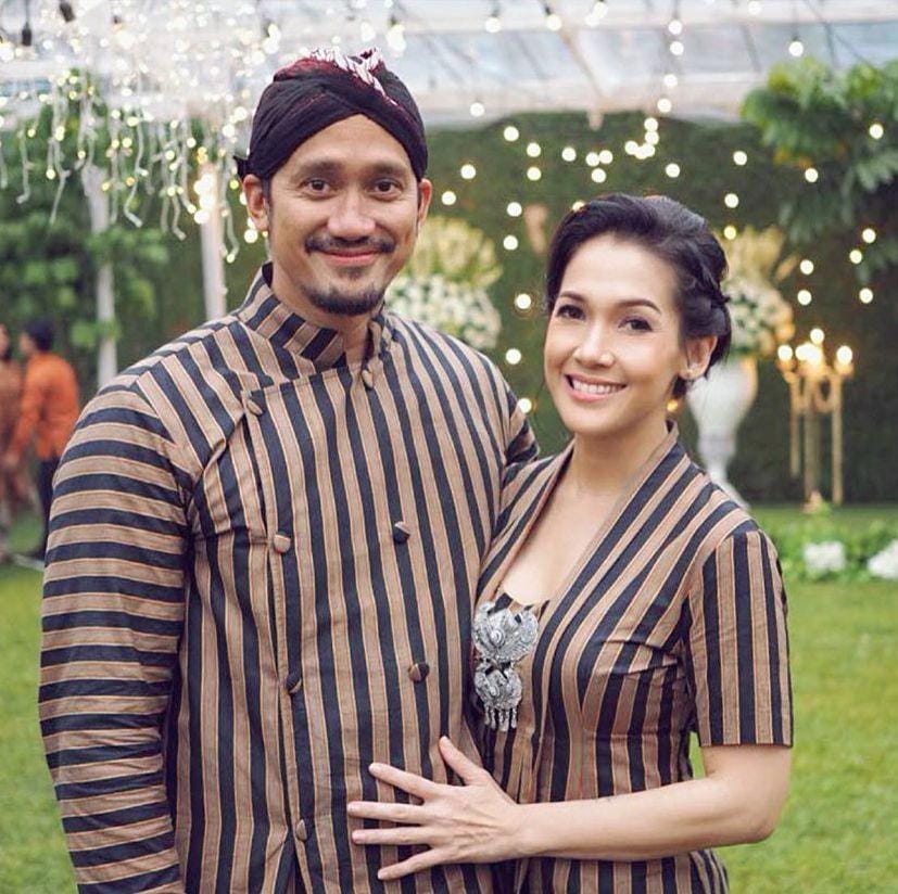 instagram.com/mieke_amalia