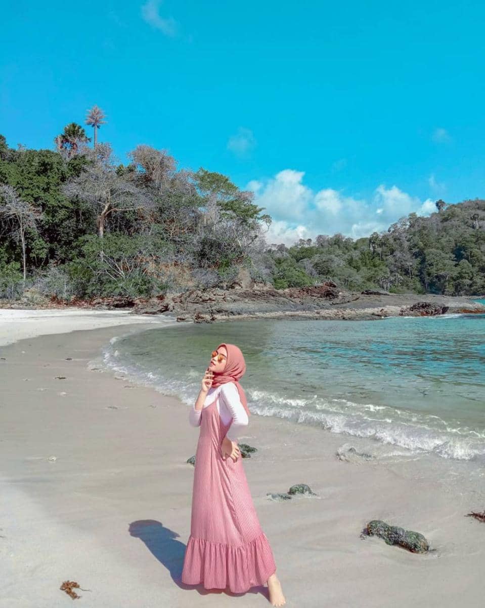 instagram.com/putrisoniiaa