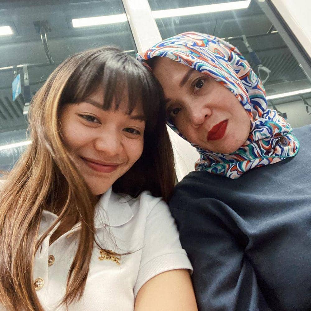 Instagram.com/amelcarla