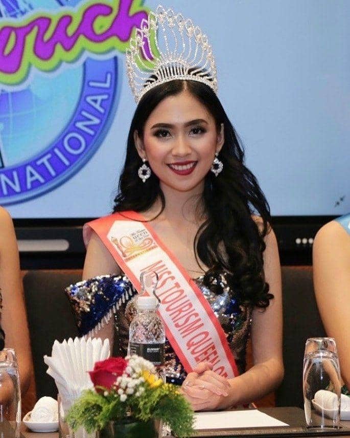 instagram.com/eljohn.pageants