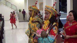 Malam Natal di Gereja Santa Theresia Balikpapan dirayakan dengan busana ala adat Tionghoa (Dok.IDN Times/Istimewa)