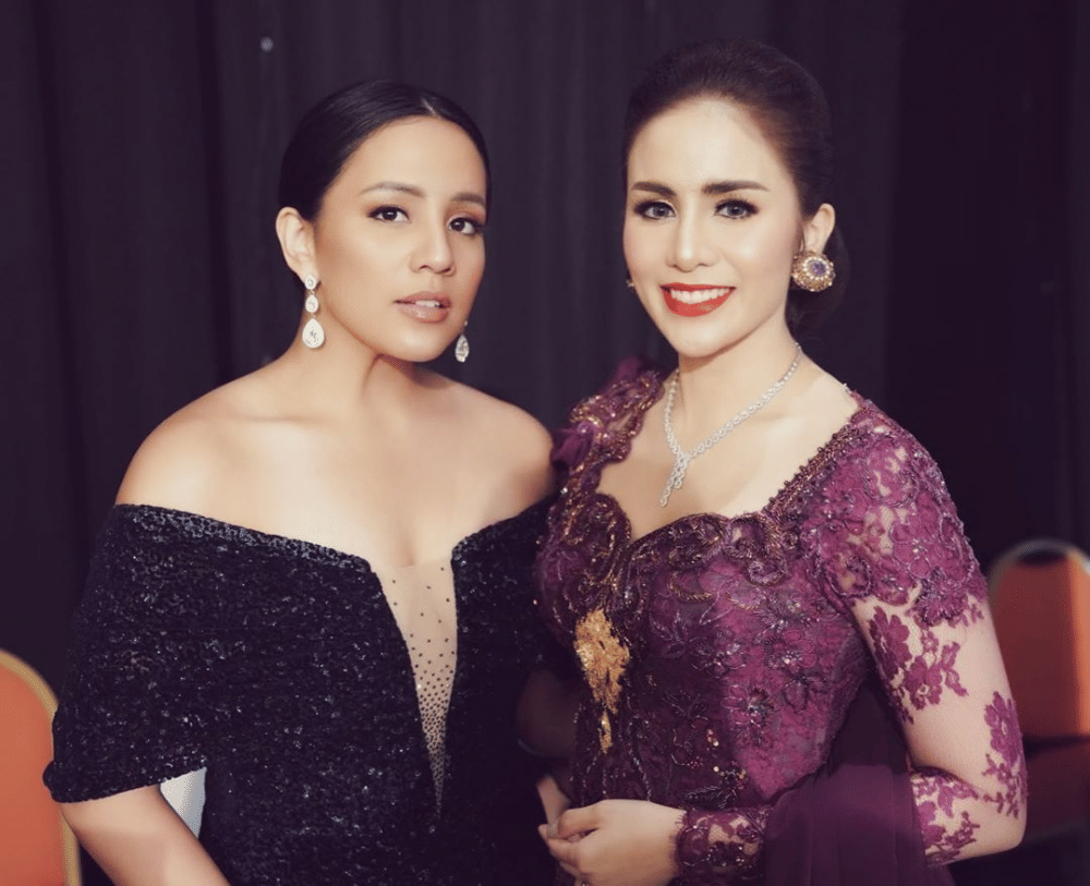 instagram.com/therealmomogeisha