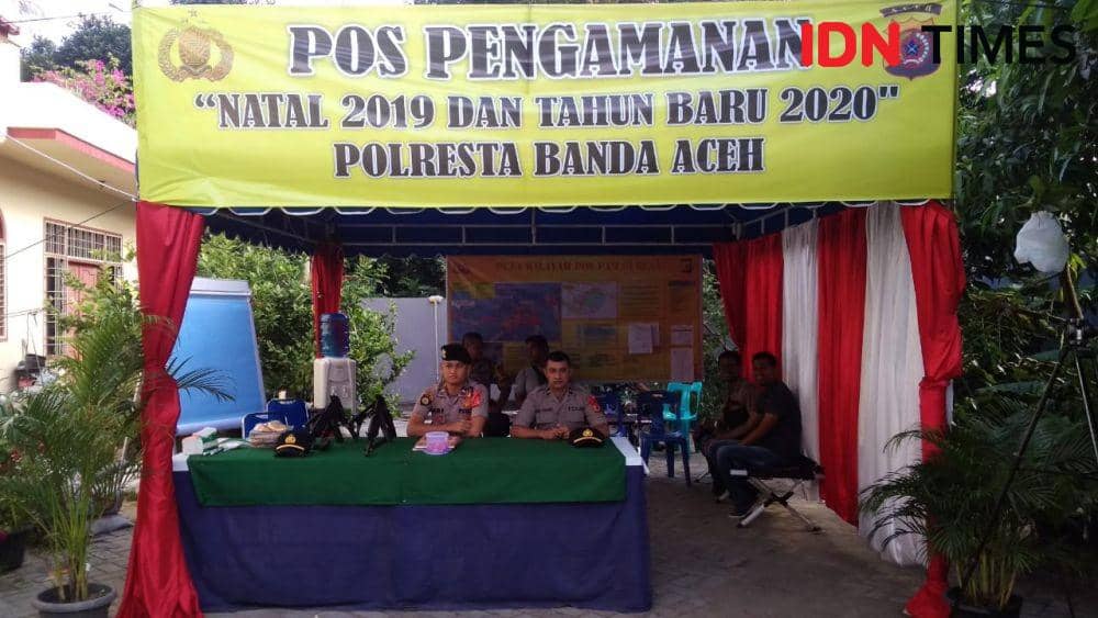 Umat Katolik di Banda Aceh menggelar Misa Natal di Gereja Katolik Hati Kudus (IDN Times/Saifullah)