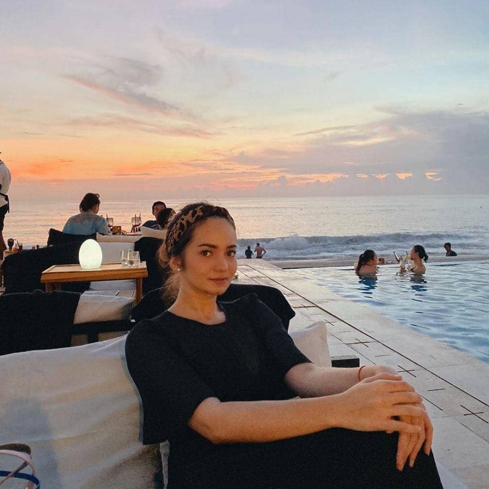 instagram.com/enzystoria