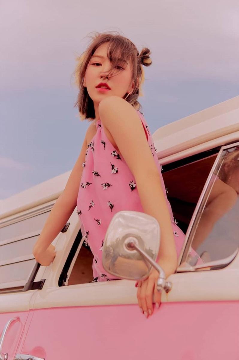 Instagram.com/redvelvet.smtown/