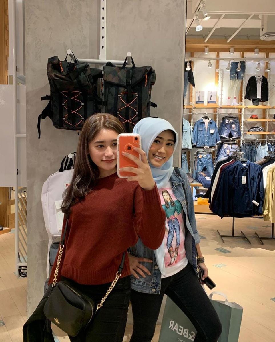 instagram.com/amandacaesaa