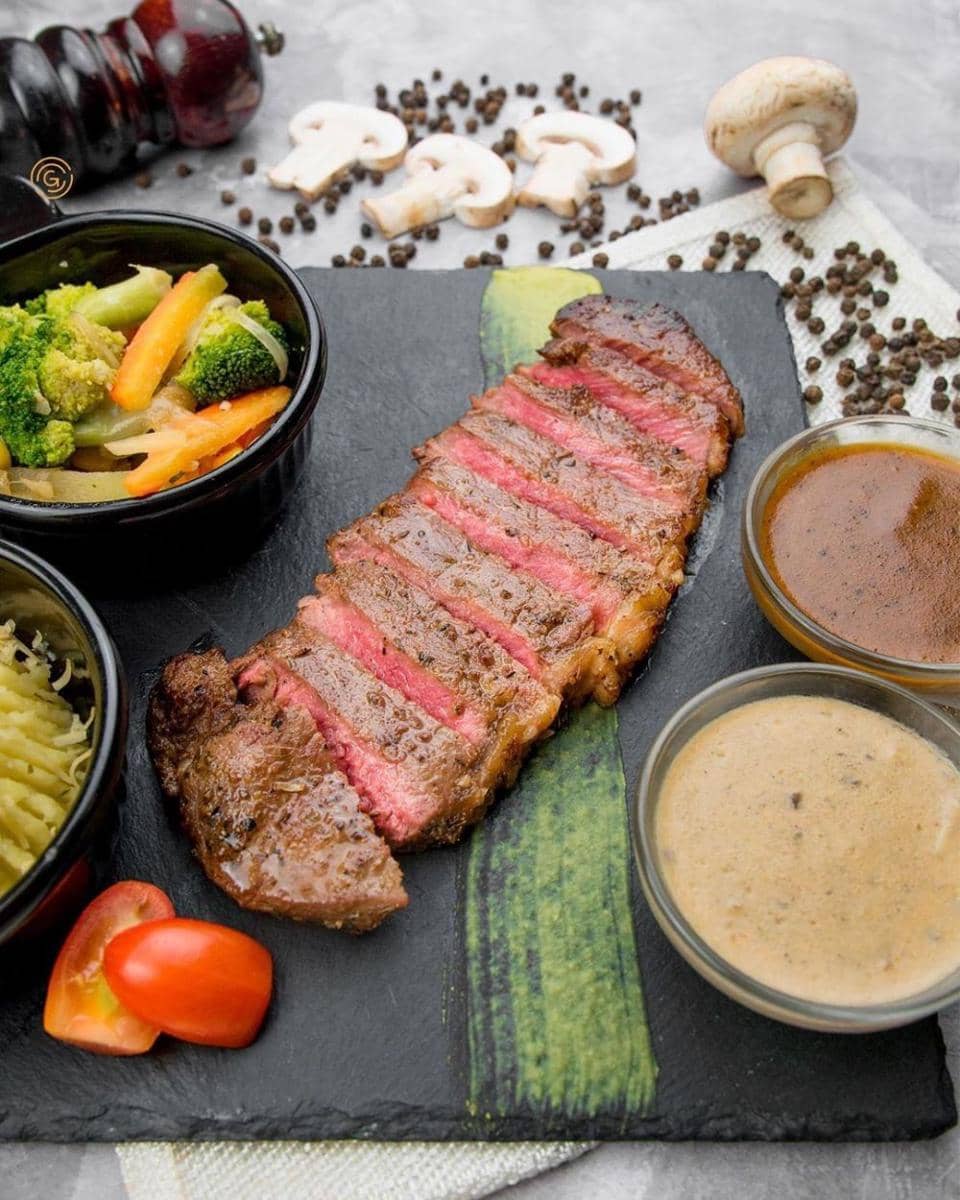 instagram.com/groundup.id