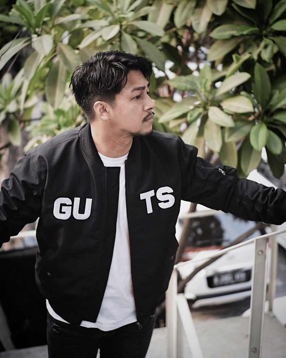 Instagram.com/devamahenra