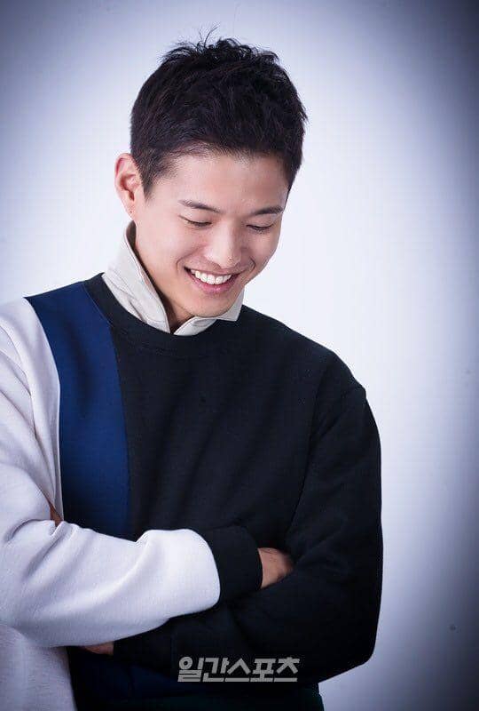 twitter.com/@koreandramarama