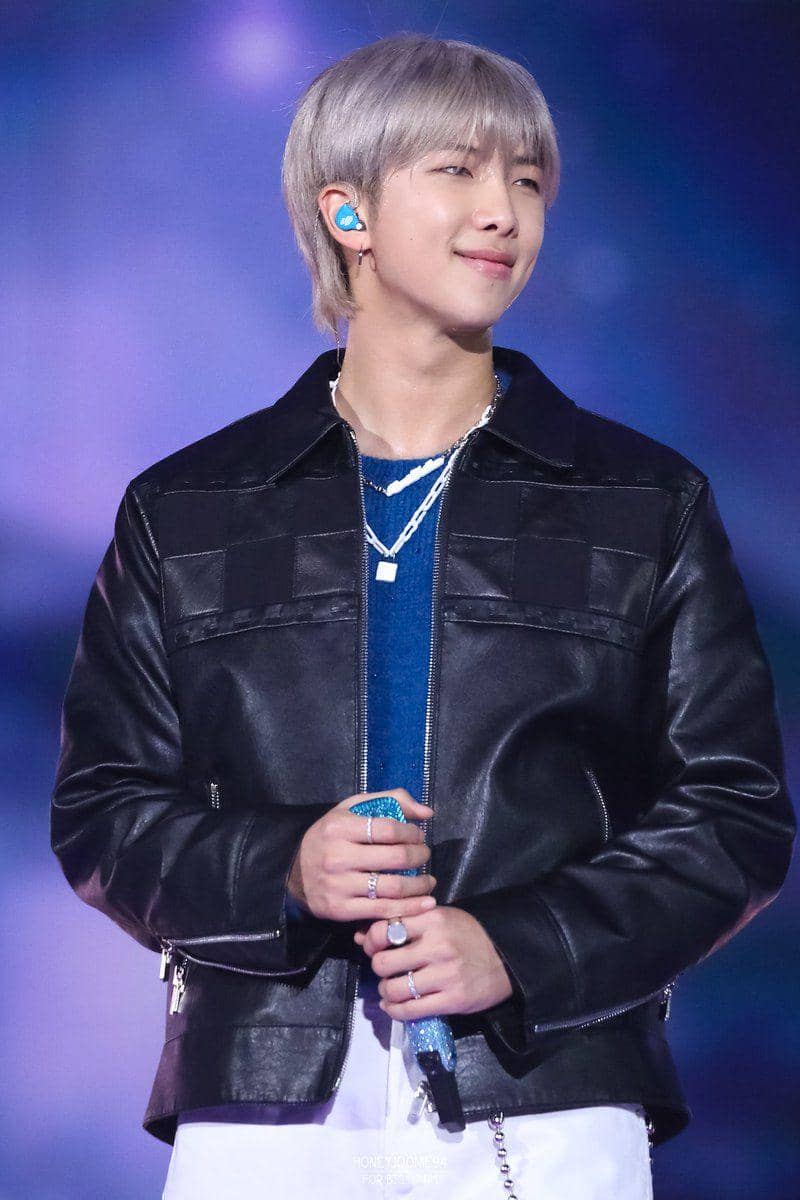 twitter.com/HoneyJoonie94