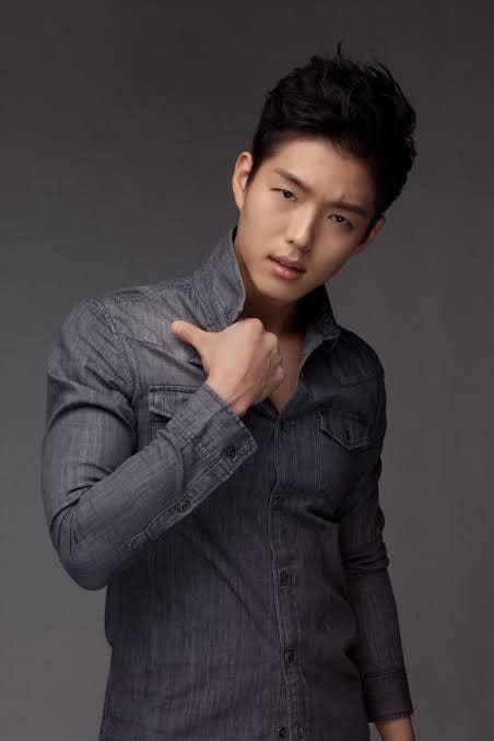 twitter.com/@koreandramarama