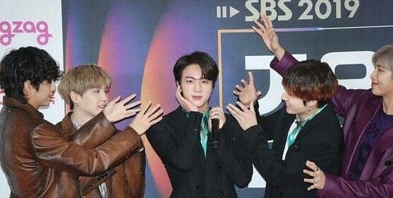 instagram.com/7bts.update