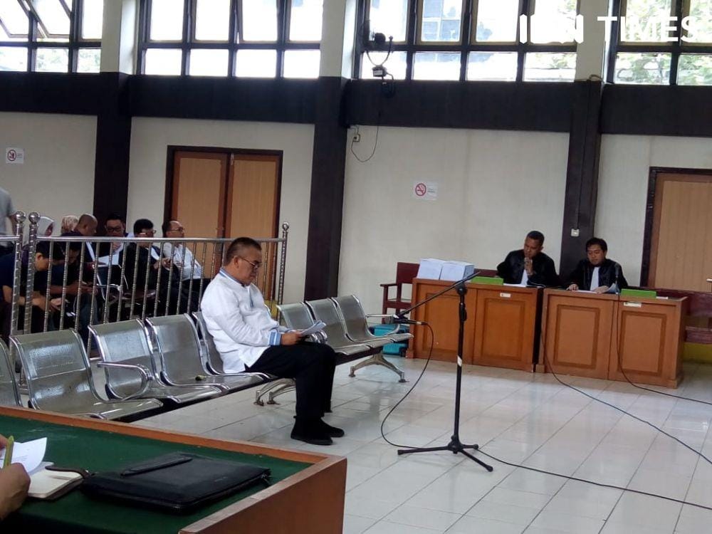 Ahmad Yani santai hadapi sidang yang menyeret dirinya sebagai Bupati (IDN Times/Rangga Erfizal)