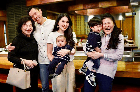 instagram.com/sandradewi88