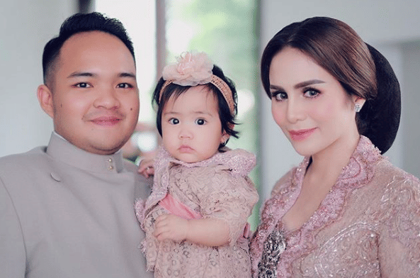 instagram.com/therealmomogeisha