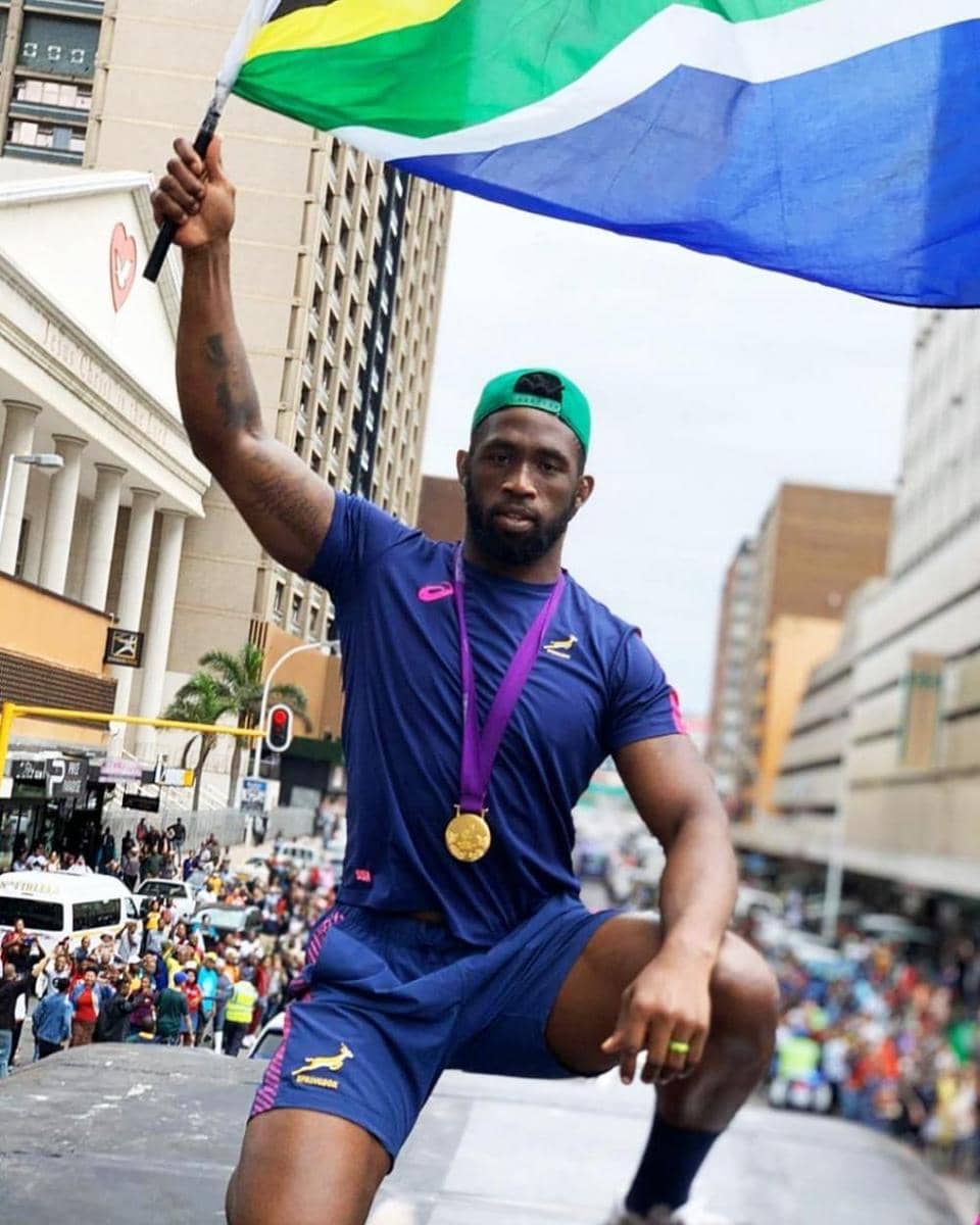 instagram.com/siya_kolisi_the_bear/