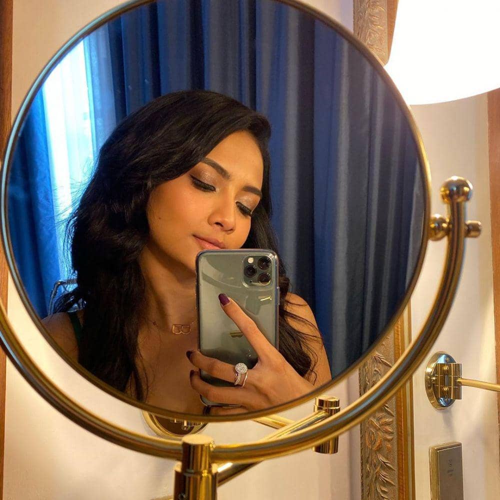 instagram.com/vanessaangelofficial