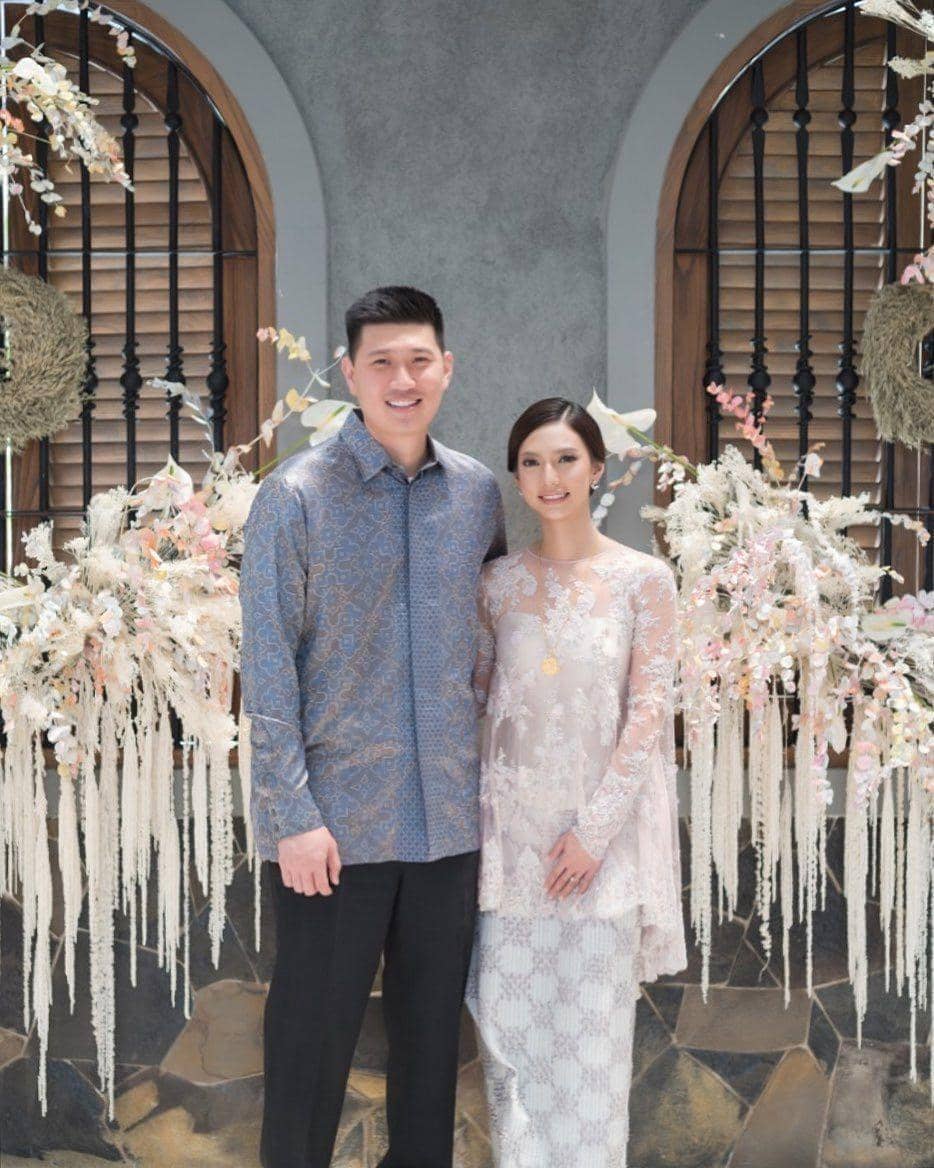 instagram.com/evalovira