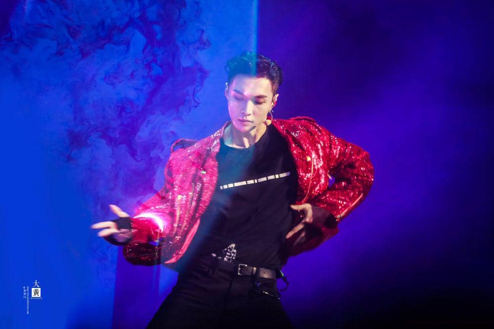 twitter.com/lovelayforever