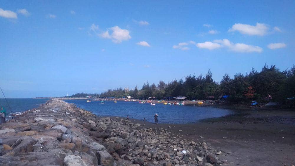 Daratan Gampong Ulee Lheue yang hilang pasca tsunami 2004 (IDN Times/Saifullah)