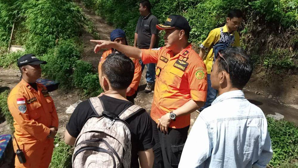 Proses evakuasi terus dilakukan oleh Tim SAR gabungan (IDN Times/Istimewa)