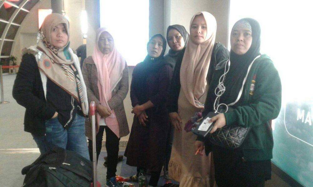 (TKI telantar di Bandara Internasional Sharjah, Dubai, Uni Emirat Arab) Dok. SBMI Banten