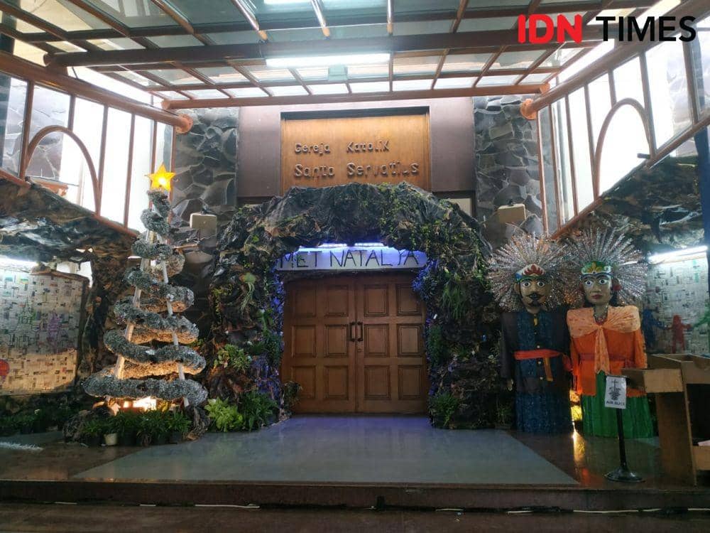 Gereja Katholik Santo Servatius, Kampung Sawah (IDN Times/Dini Suciatiningrum)