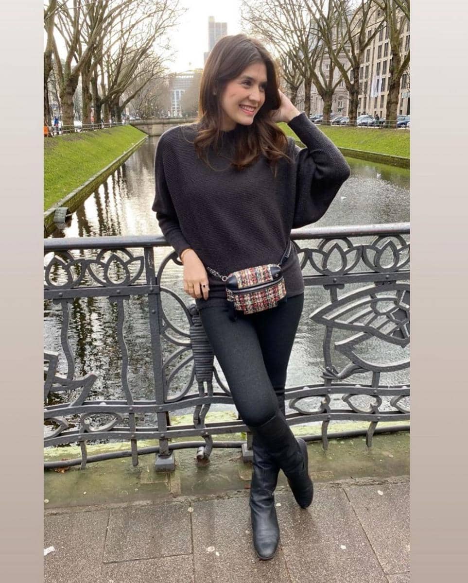 instagram.com/carissa_puteri