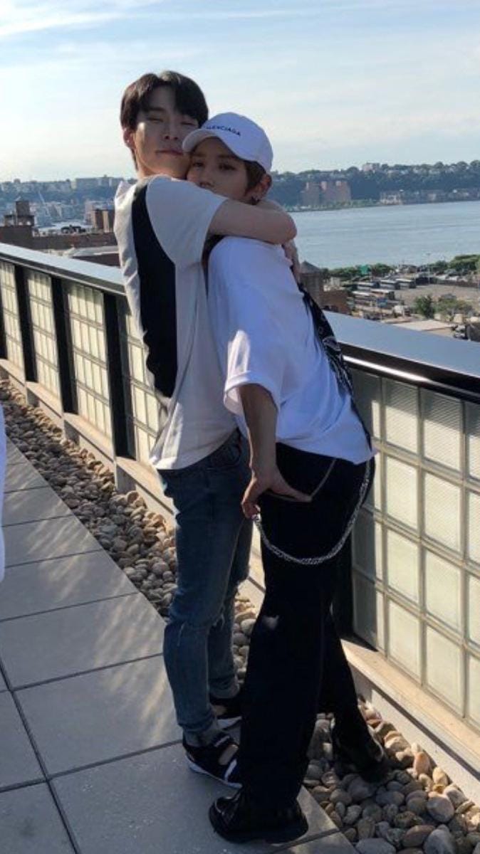 twitter.com/ros3yong