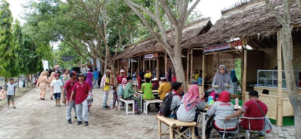 Menikmati ilahan ikan sidat di kawasan Sungai Dam Limo. IDN Times/Istimewa