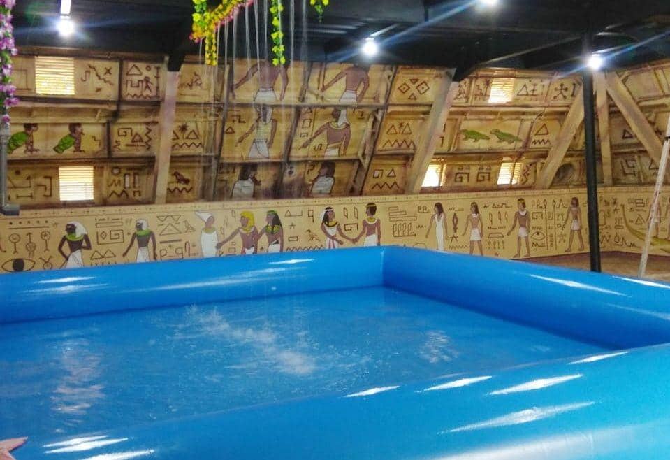 Kolam renang di wahana wisata Maharani Zoo Lamongan. IDN Times/Istimewa