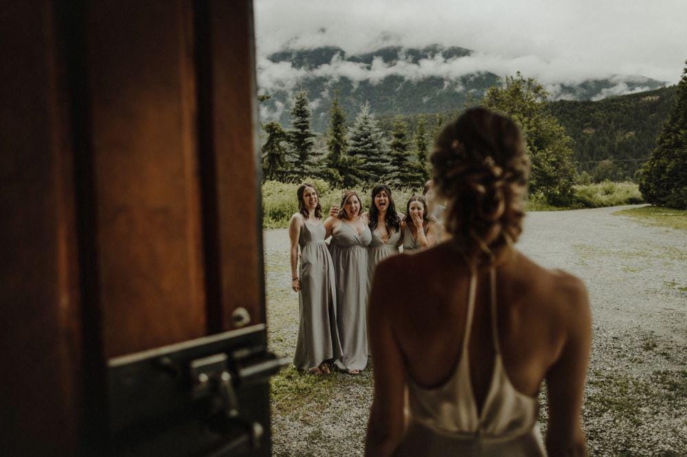 junebugweddings.com/Shari Vallely of Shari + Mike Photographers