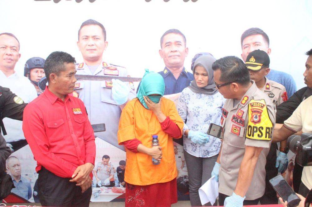 Kapolres Gowa AKBP Boy Samola dalam ekspos tangkapan pelaku pengedar uang palsu Rp10 juta / Istimewa