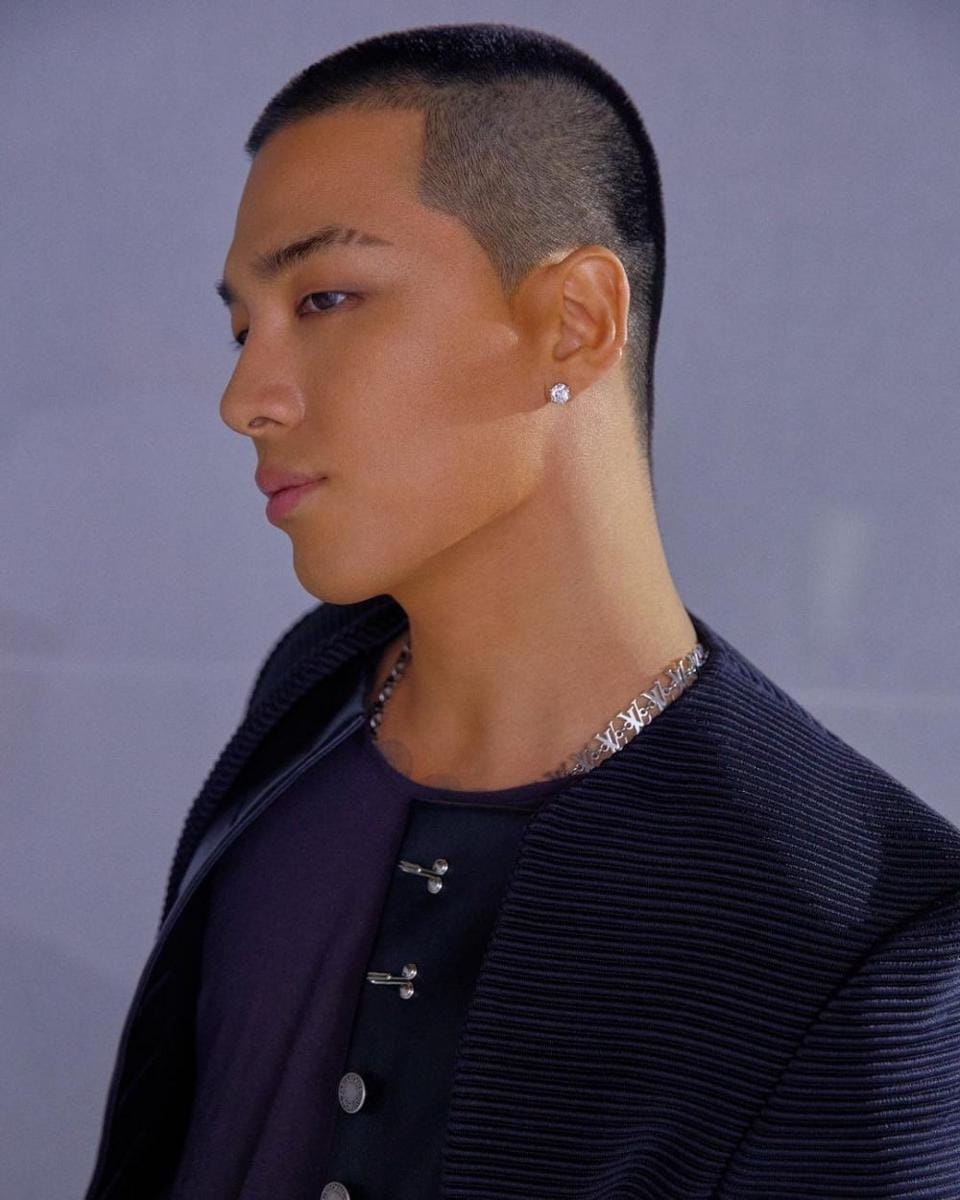instagram.com/__youngbae__