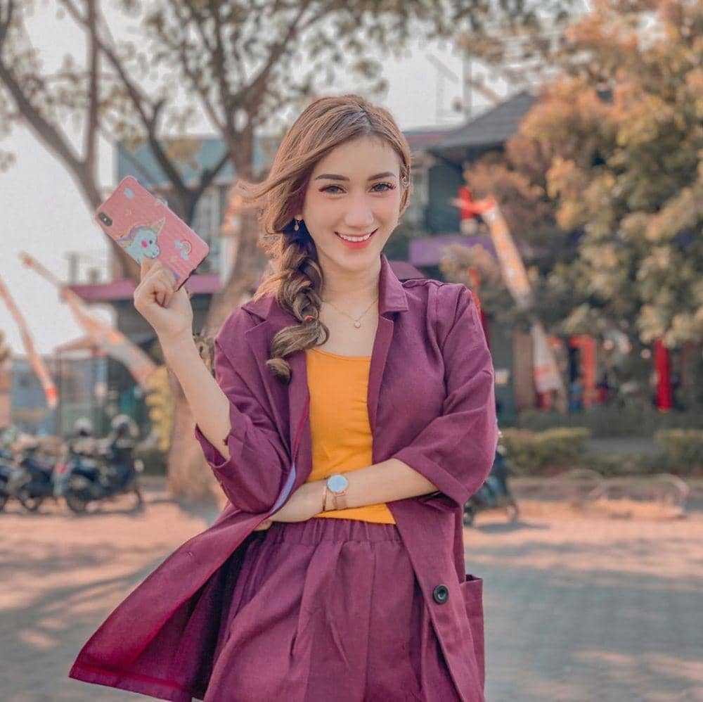 instagram.com/marishachacha