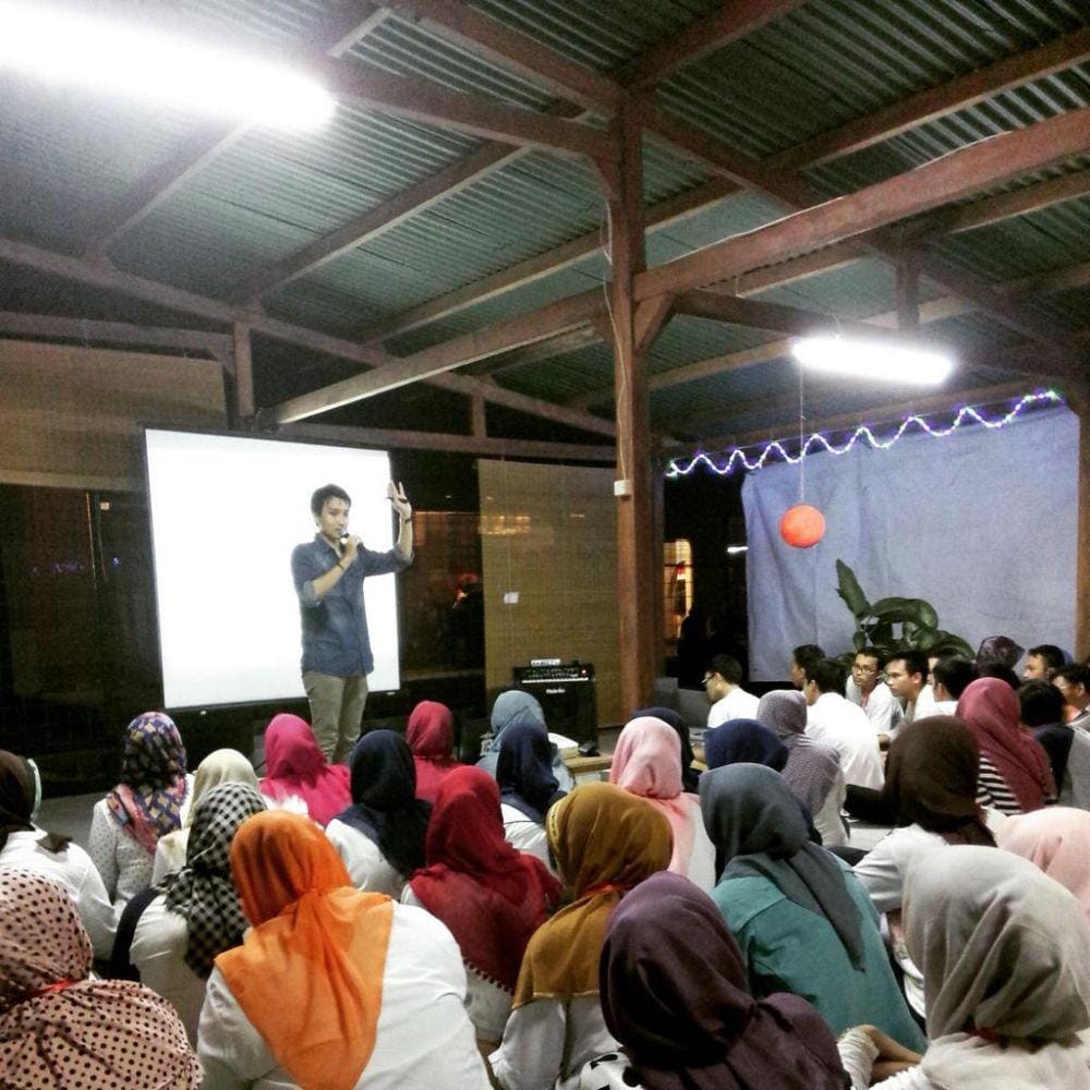 twitter.com/rayhanmaditra