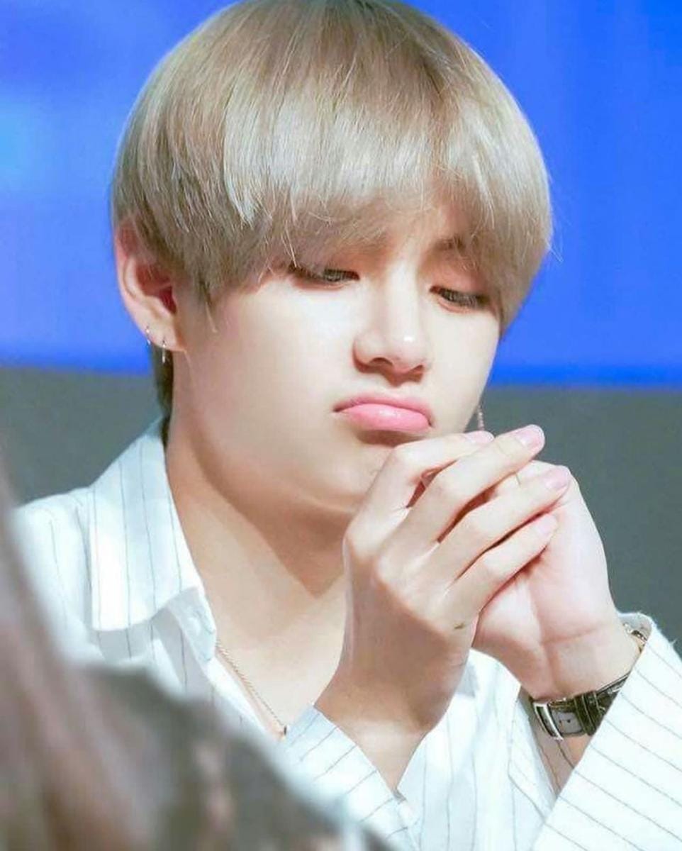 instagram.com/taehyung_v