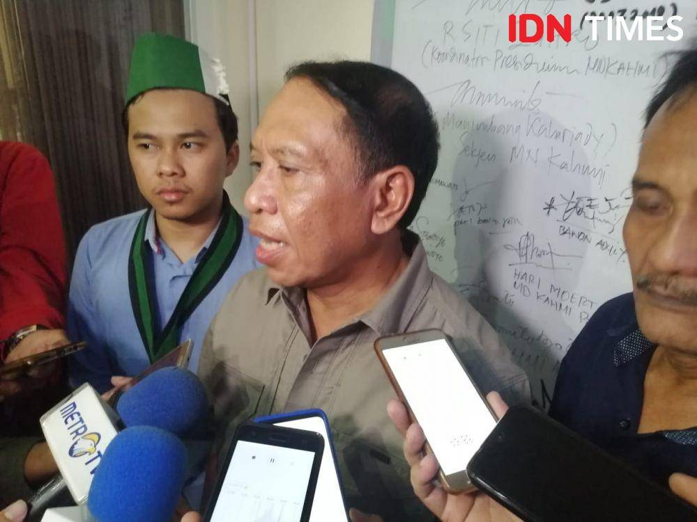 Menteri Pemuda dan Olahraga Zainudin Amali saat diskusi di KAHMI Jatim, Sabtu (28/12). IDN Times/Fitria Madia
