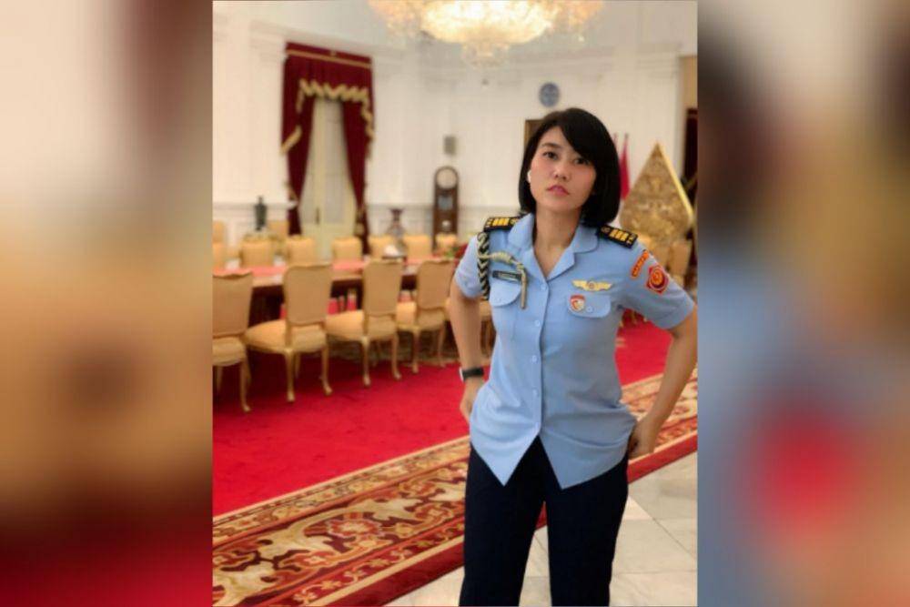 Sandycha Putri, Ajudan pribadi Iriana (Instagram/@Sandhcaputrie